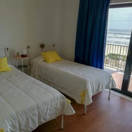 Holiday home Casa Com Acesso Direto A Praia E Churrasqueira