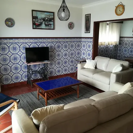 Casa Com Acesso Direto A Praia E Churrasqueira Holiday home *